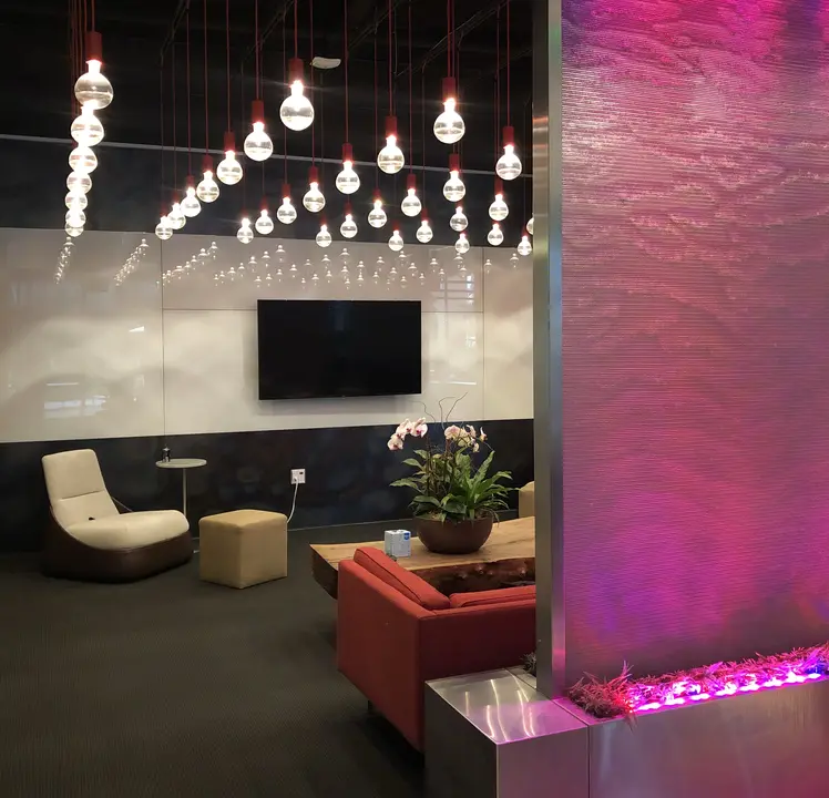 Stylish meeting zone in Building D